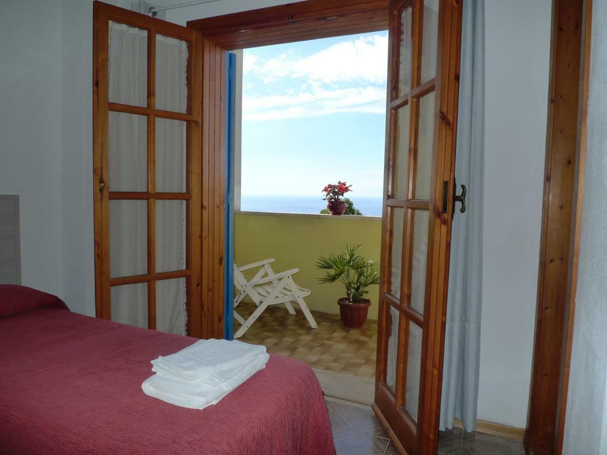 Hotel Alexander Санта Доменика Екстериор снимка