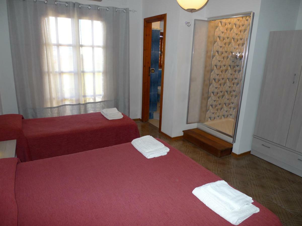 Hotel Alexander Санта Доменика Екстериор снимка